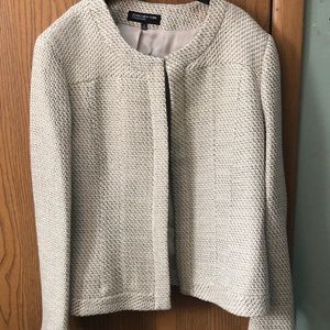 Tweed cream and silver blazer